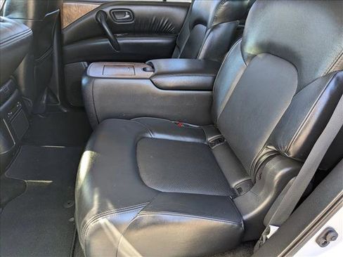 Used 2023 Nissan Armada SL w/ Captain's Chairs Package image 20