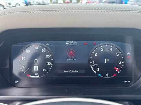 Used 2023 Land Rover Defender 90 S image 10