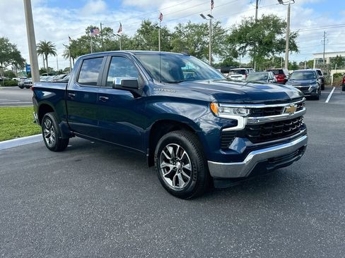 Used 2023 Chevrolet Silverado 1500 LT image 4