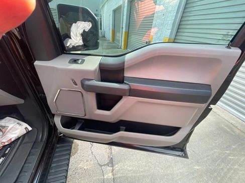 Used 2018 Ford F150 XL w/ Equipment Group 101A Mid RWD image 38