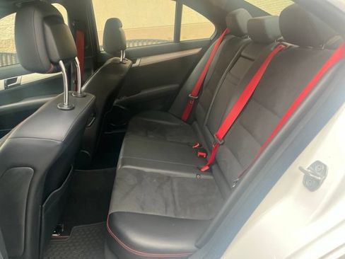 Used 2013 Mercedes-Benz C 250 Sedan image 8