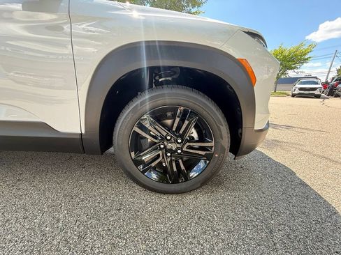 New 2026 Chevrolet TrailBlazer LT w/ Convenience Package AWD/4WD image 34