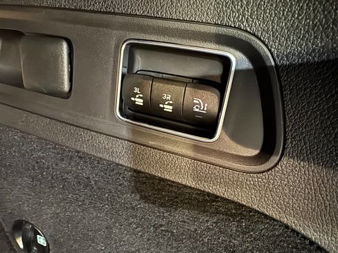 Used 2024 Mercedes-Benz GLS 63 AMG 4MATIC image 51