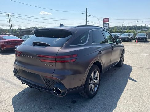 Used 2022 Genesis GV70 3.5T Sport w/ Sport Advanced Package AWD/4WD image 5