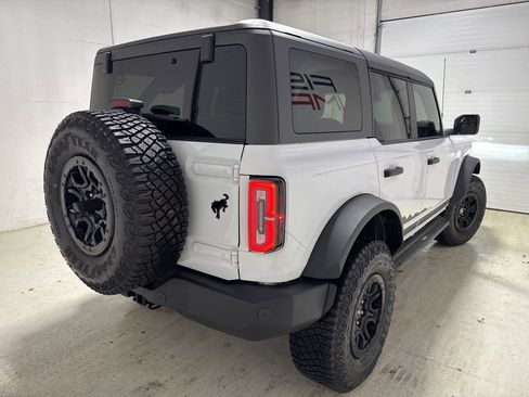 Used 2022 Ford Bronco Wildtrak image 4