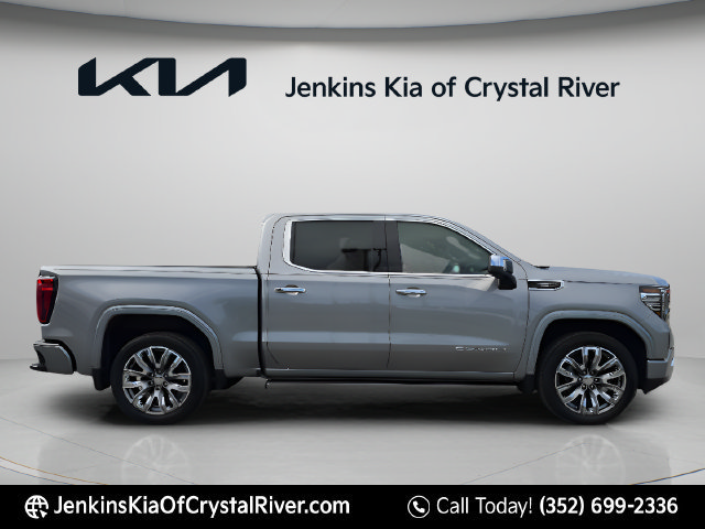 Used 2024 GMC Sierra 1500 Denali AWD/4WD image 4