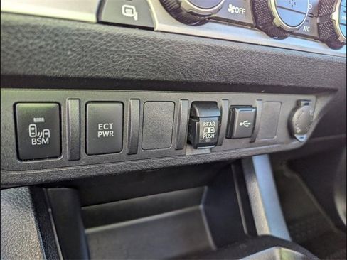 Used 2022 Toyota Tacoma SR5 w/ Technology Package image 17