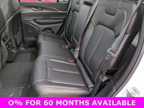 New 2025 Jeep Grand Cherokee Limited w/ Black Appearance Package image 25