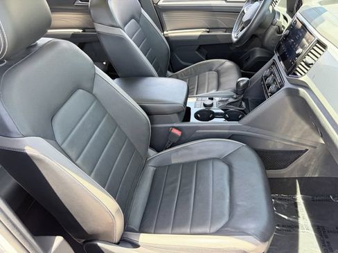 Used 2022 Volkswagen Atlas SEL Premium AWD/4WD image 11