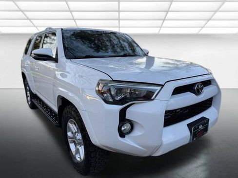 Used 2015 Toyota 4Runner SR5 Premium image 3