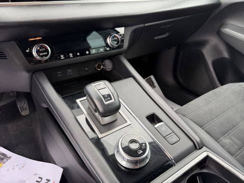 Used 2023 Mitsubishi Outlander SE AWD/4WD image 21