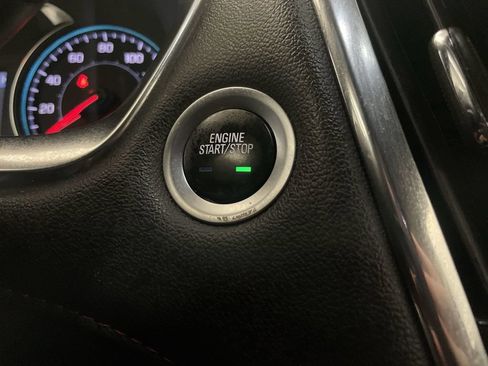 Used 2023 Chevrolet Traverse RS w/ LPO, Floor Liner Package FWD image 11