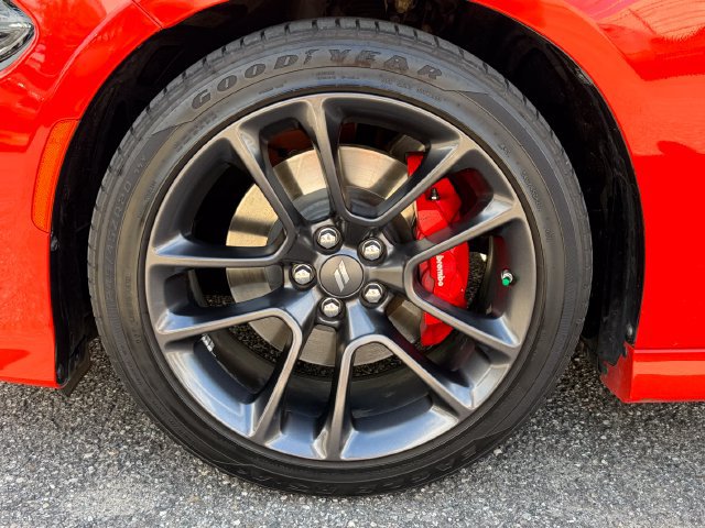 Used 2023 Dodge Charger R/T w/ Plus Group RWD image 10