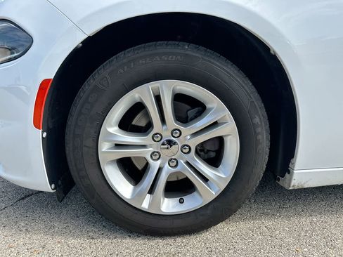 Used 2020 Dodge Charger SXT w/ Leather Interior Group image 19