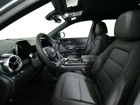 New 2026 Chevrolet Equinox LT w/ Safety and Technology Package AWD/4WD image 5