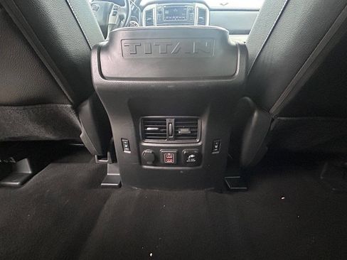 Used 2019 Nissan Titan PRO-4X w/ Pro-4x Convenience Package image 11