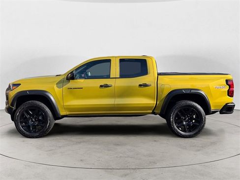 Certified 2023 Chevrolet Colorado Trail Boss w/ Technology Package image 2