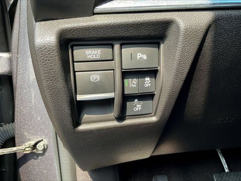 Used 2019 Acura MDX w/ Technology Package AWD/4WD image 17