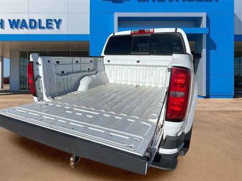 Used 2021 Chevrolet Colorado LT w/ LT Convenience Package image 9