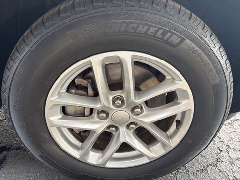 Used 2023 Jeep Grand Cherokee L Laredo w/ Luxury Tech Group I image 29