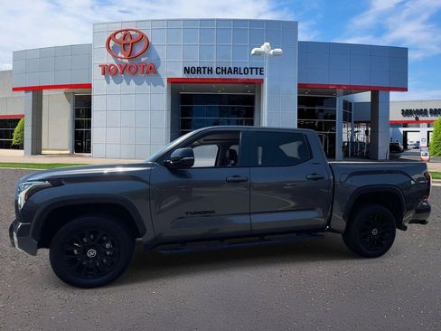 Used 2024 Toyota Tundra Limited AWD/4WD image 9