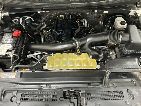 Used 2021 Ford Expedition XLT AWD/4WD image 17