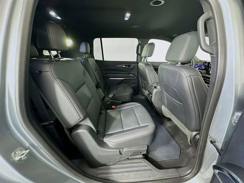 Used 2025 Chevrolet Traverse Z71 image 26