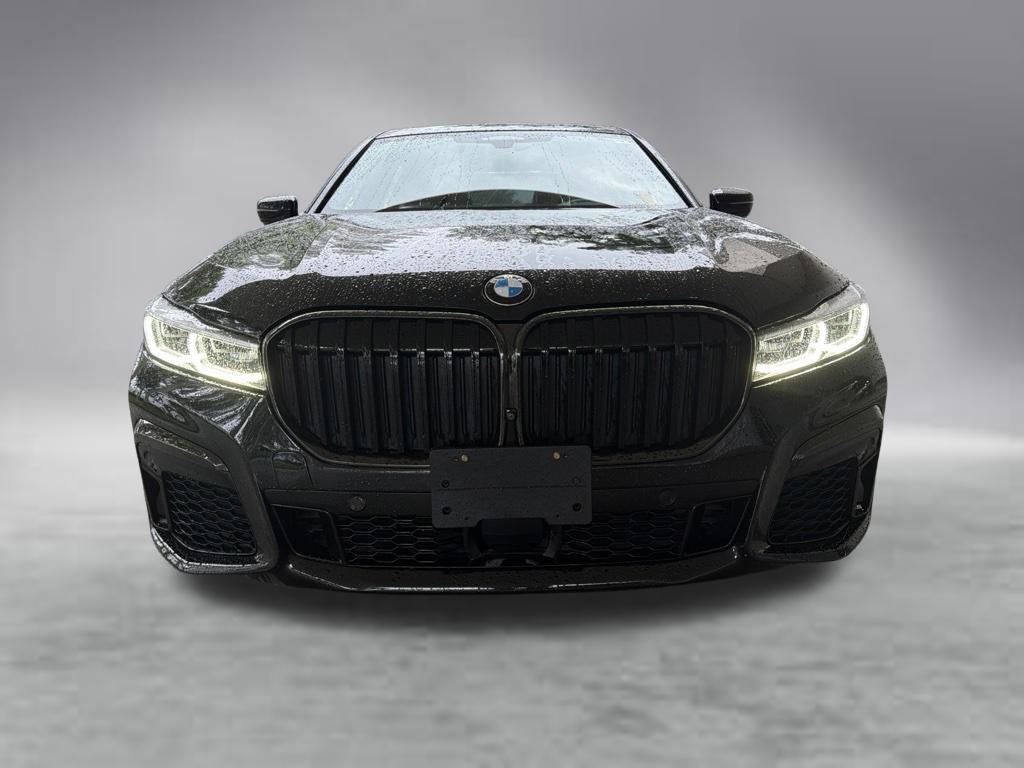 Used 2022 BMW 750i xDrive w/ Luxury Rear Seating Package AWD/4WD image 14