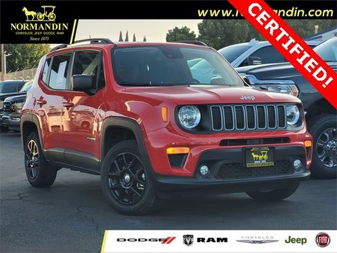 Certified 2022 Jeep Renegade Latitude w/ Convenience Group image 1