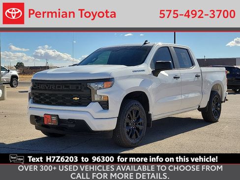 Used 2024 Chevrolet Silverado 1500 Custom image 1