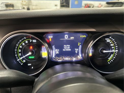 Used 2023 Jeep Wrangler Unlimited w/ Cold Weather Group AWD/4WD image 18
