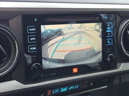 Used 2019 Toyota Tacoma Limited AWD/4WD image 15