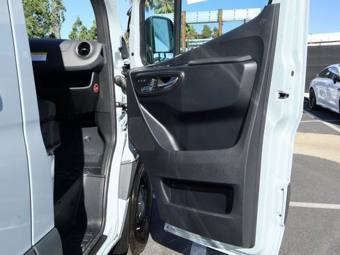 New 2025 Mercedes-Benz Sprinter 2500 image 7