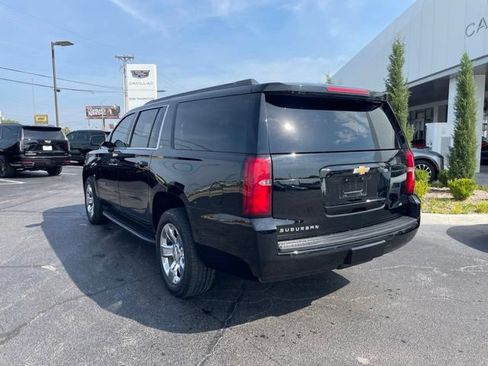 Used 2018 Chevrolet Suburban LT AWD/4WD image 3
