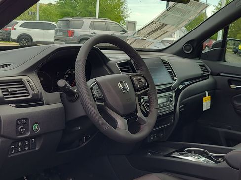 New 2026 Honda Ridgeline Black Edition image 10