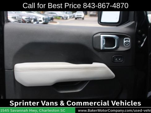 Used 2021 Jeep Gladiator Overland AWD/4WD image 15