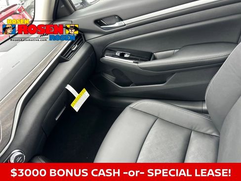 New 2025 Nissan Altima 2.5 SL image 27