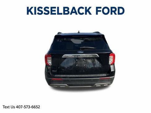 Used 2022 Ford Explorer XLT w/ Equipment Group 202A image 4