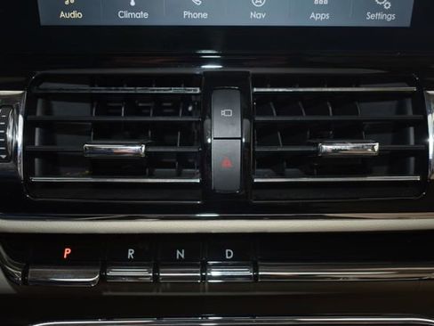 Used 2020 Lincoln Navigator L Reserve w/ Luxury Package AWD/4WD image 37