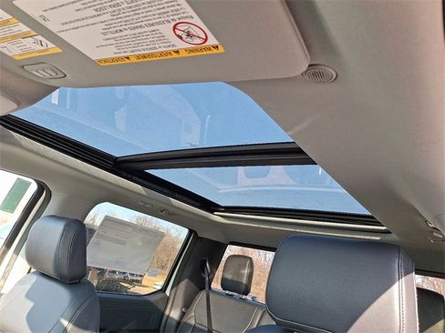 New 2026 Ford F250 Lariat w/ Black Appearance Package image 10