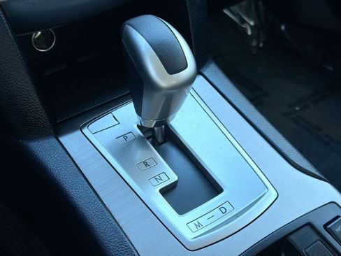 Used 2011 Subaru Outback 3.6R Limited w/ PWR Moonroof Pkg image 33