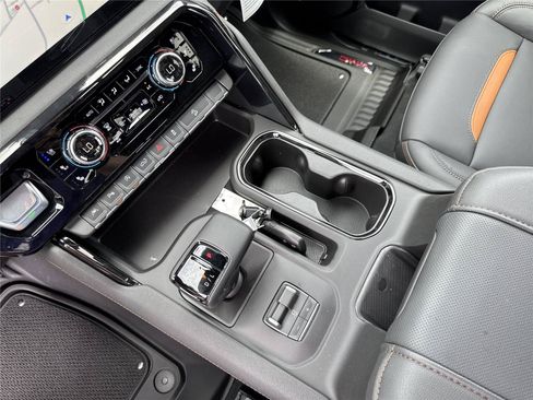 New 2026 GMC Sierra 1500 AT4 w/ AT4 Premium Package AWD/4WD image 27