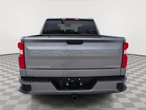 Used 2021 Chevrolet Silverado 1500 Custom AWD/4WD image 6