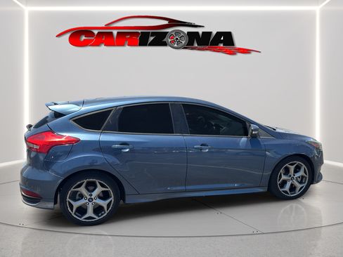 Used 2018 Ford Focus ST FWD image 13