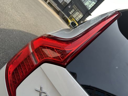 Certified 2024 Volvo XC90 B5 Plus image 15