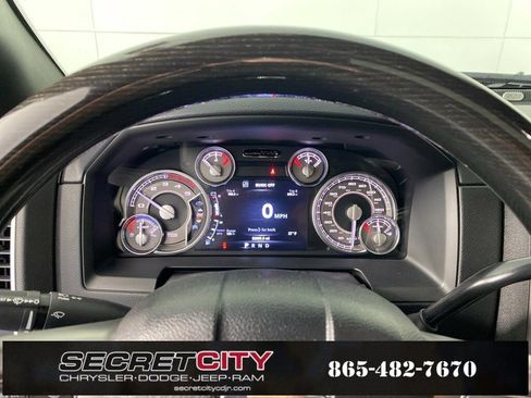 Used 2018 RAM 3500 Laramie Longhorn image 17