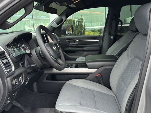 Used 2025 RAM 1500 Big Horn AWD/4WD image 9