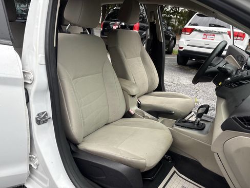 Used 2019 Ford Fiesta SE image 15