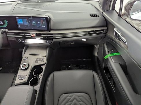 New 2026 Kia Sportage X-Line image 16