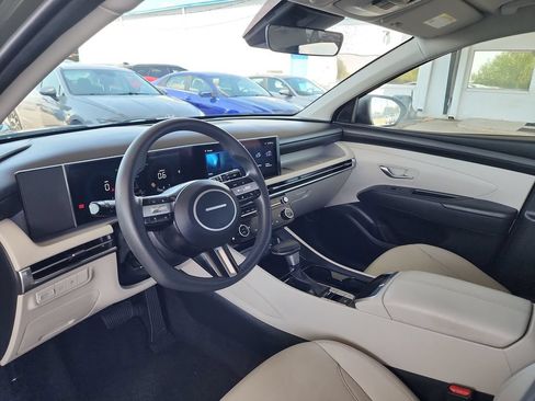 Used 2025 Hyundai Tucson SEL AWD/4WD image 14